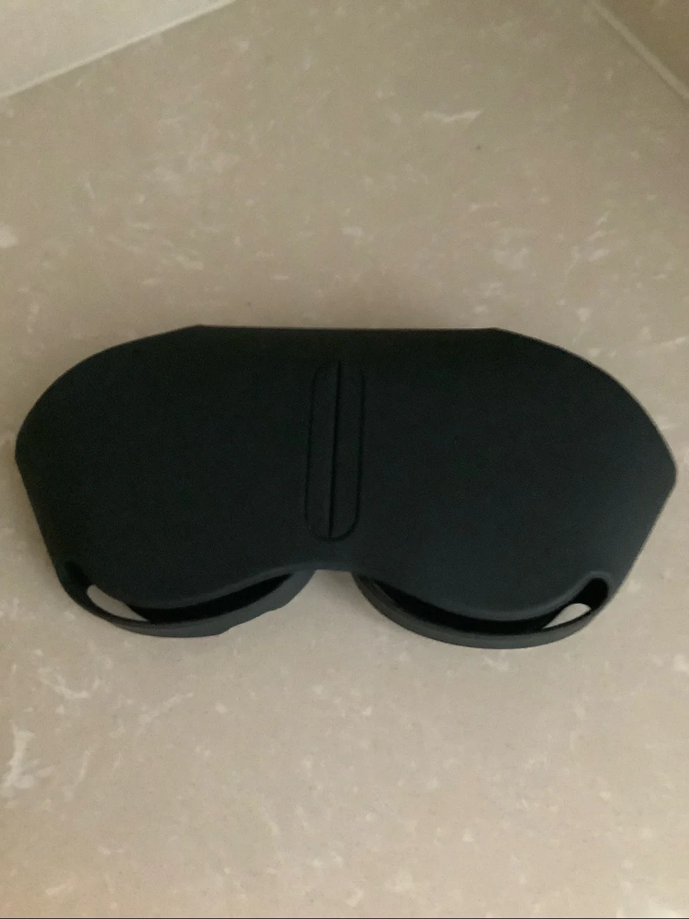 Protective Black Silicone Headset Carrying Case - Picture 2 of 3